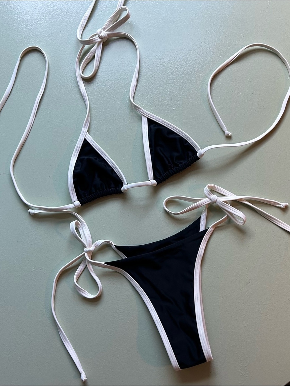 Mila swim string Bikini XS